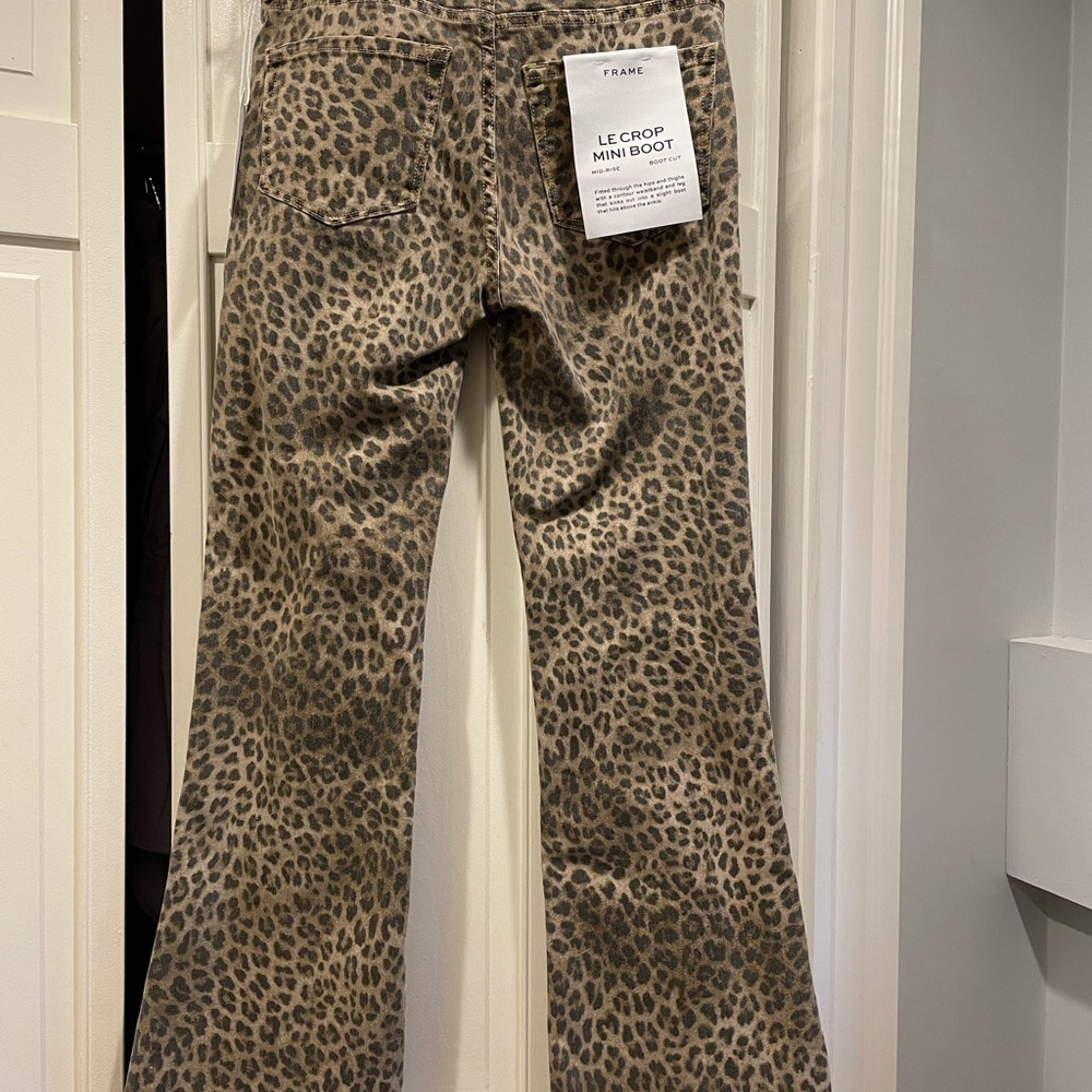 Brand new with tags Frame Le Crop Mini Boot Cut, Mid rise